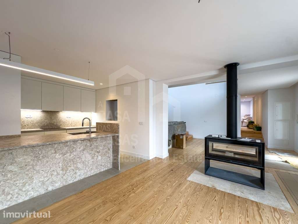 Vende Moradia T3 - Ericeira 5,5 km, A Casa das Casas - Grande imagem: 2/23