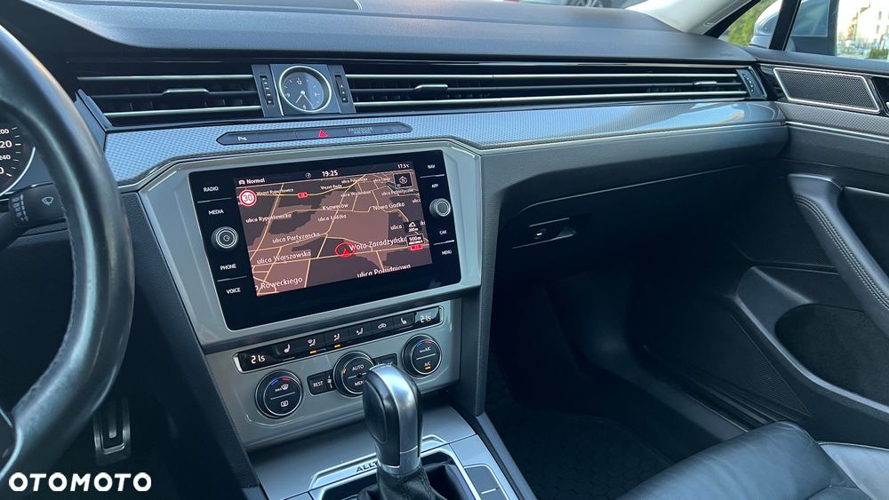 Volkswagen Passat Alltrack 2.0 TDI SCR 4Mot DSG - 13