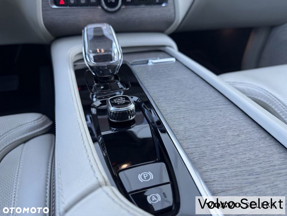Volvo XC 90 - 25