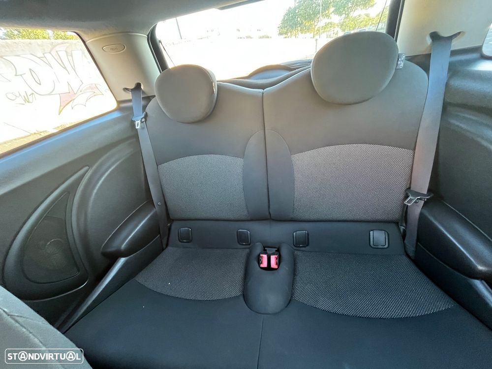 MINI 3 Portas One D - 11