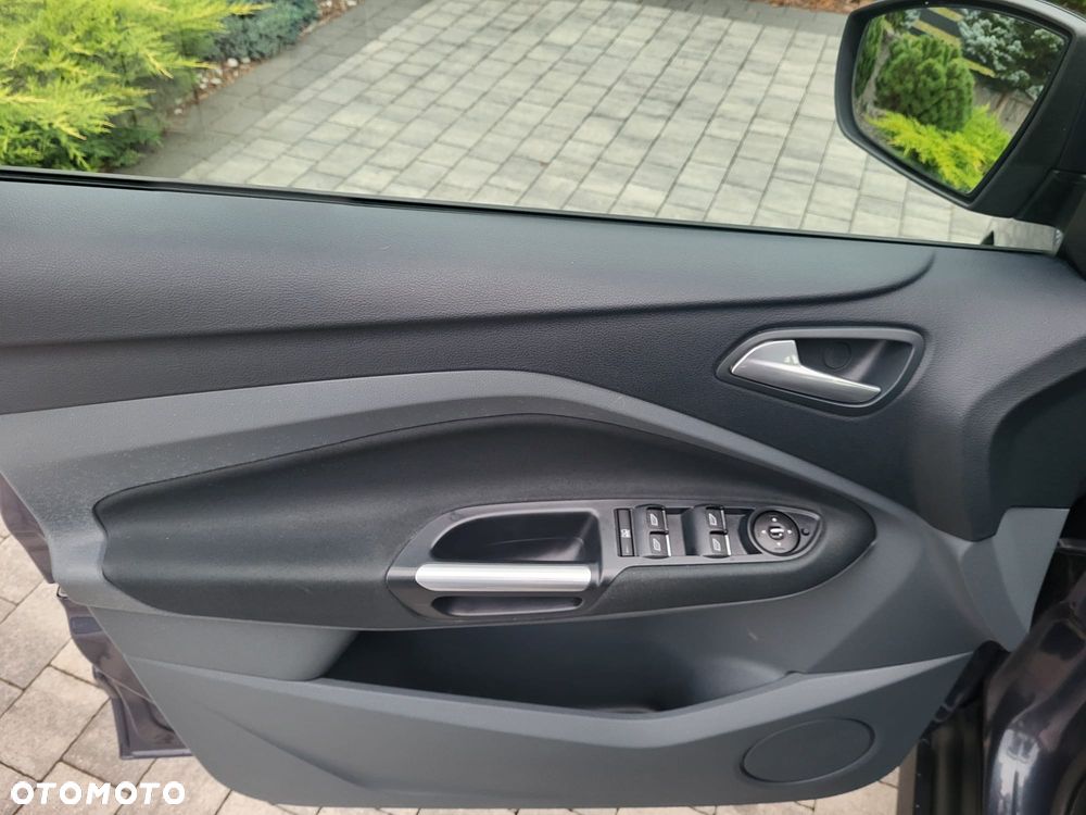 Ford C-MAX 1.6 Titanium - 15