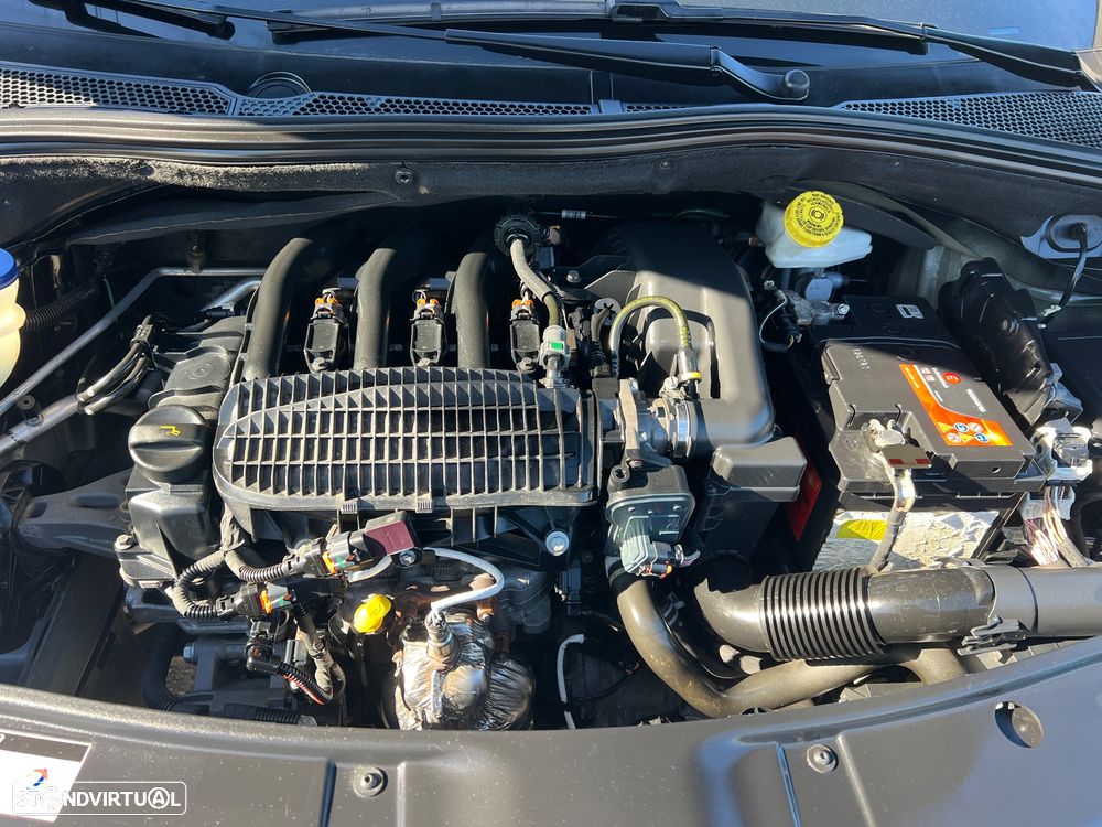 Peugeot 2008 1.2 PureTech Allure - 28