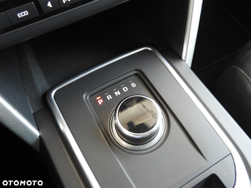 Land Rover Discovery Sport TD4 HSE Luxury - 29