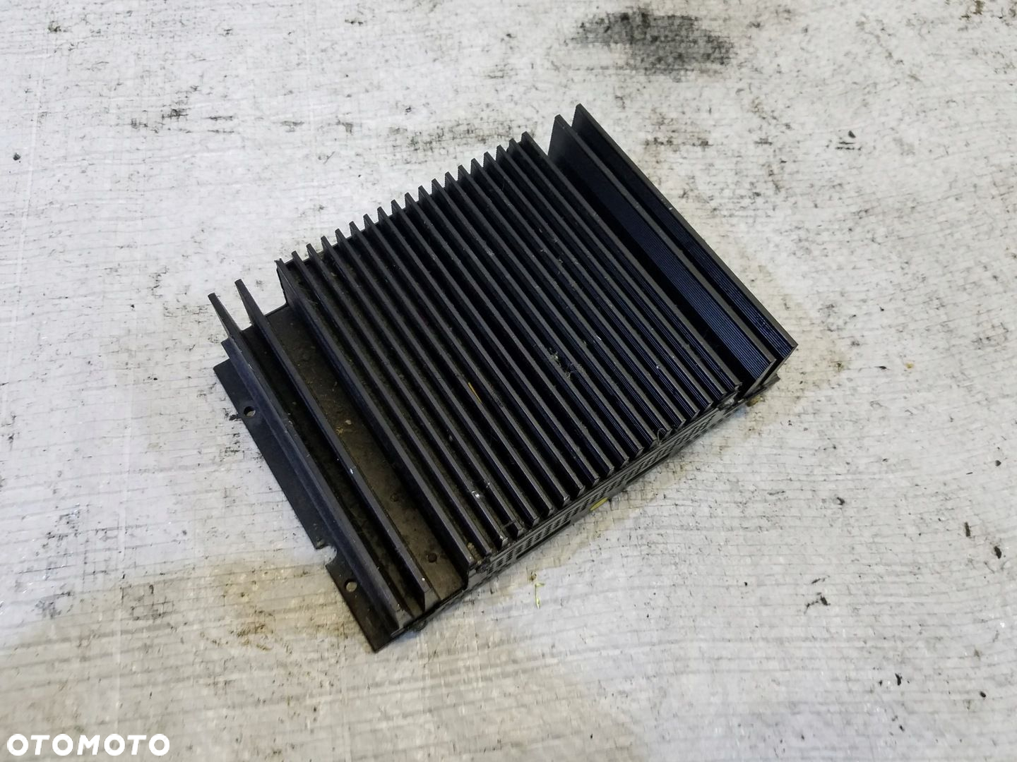 WZMACNIACZ AUDIO RADIA HYUNDAI I40 963703Z100 - 2