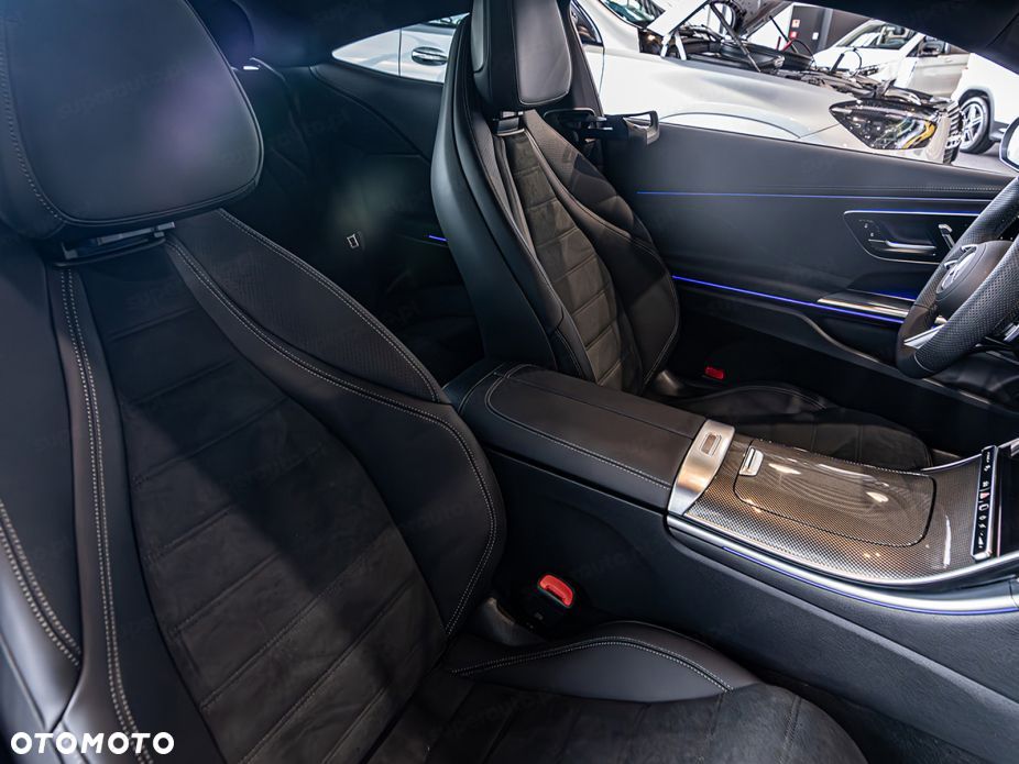 Mercedes-Benz CLE 300 mHEV 4-Matic AMG Line - 10