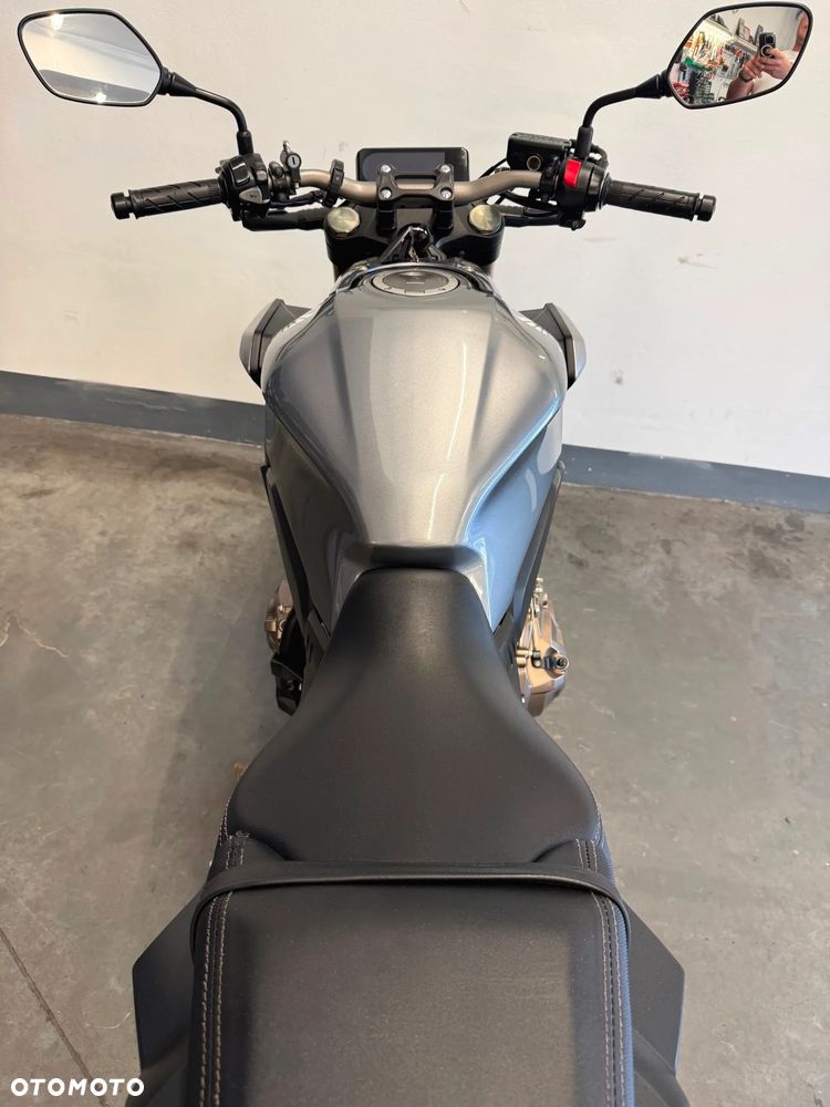 Honda CB - 38