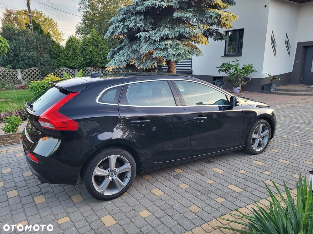 Volvo V40 T3 Momentum - 31