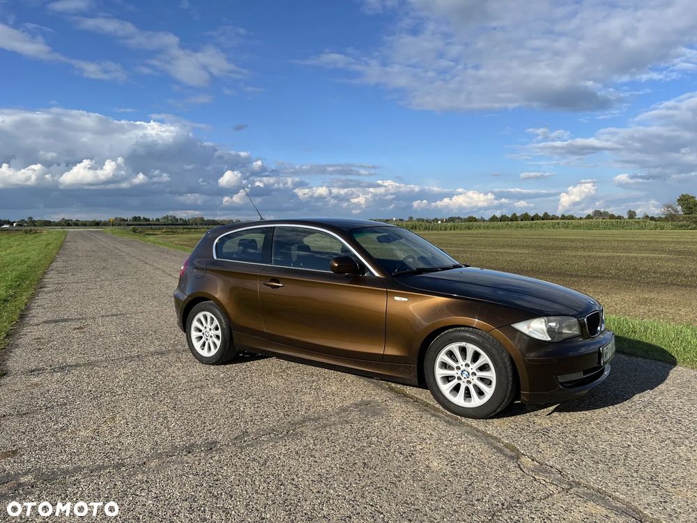BMW 1 Series 2010 photo 4