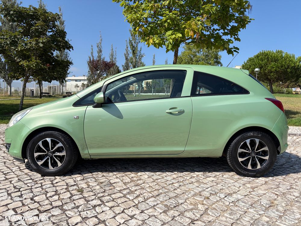 Opel Corsa 1.2 Cosmo Easytronic - 2