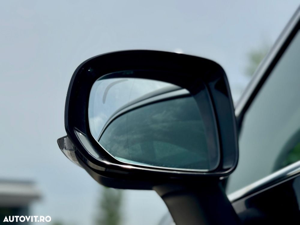 Volvo XC 60 B4 D AWD Geartronic Momentum Pro - 34