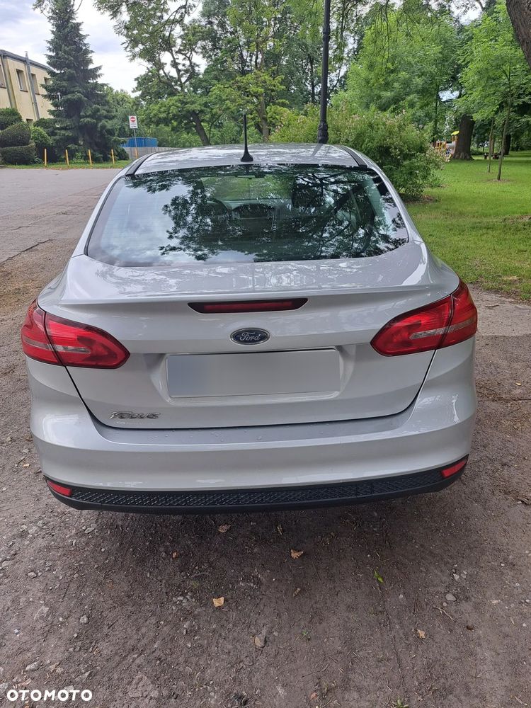 Ford Focus 1.6 Titanium - 6