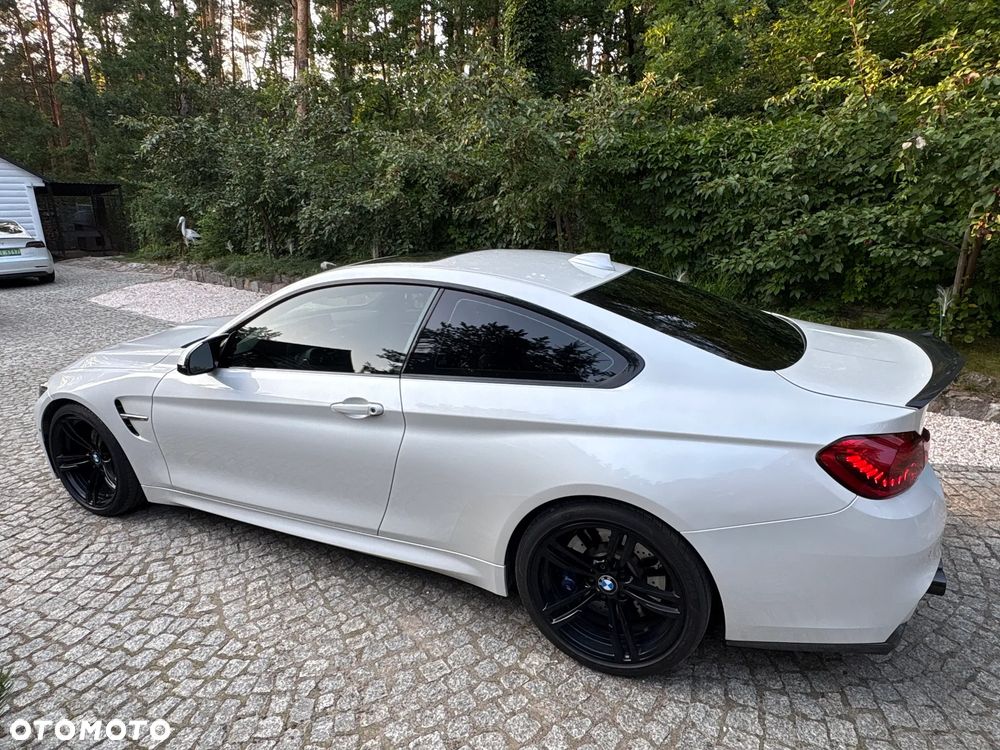 BMW M4 - 8