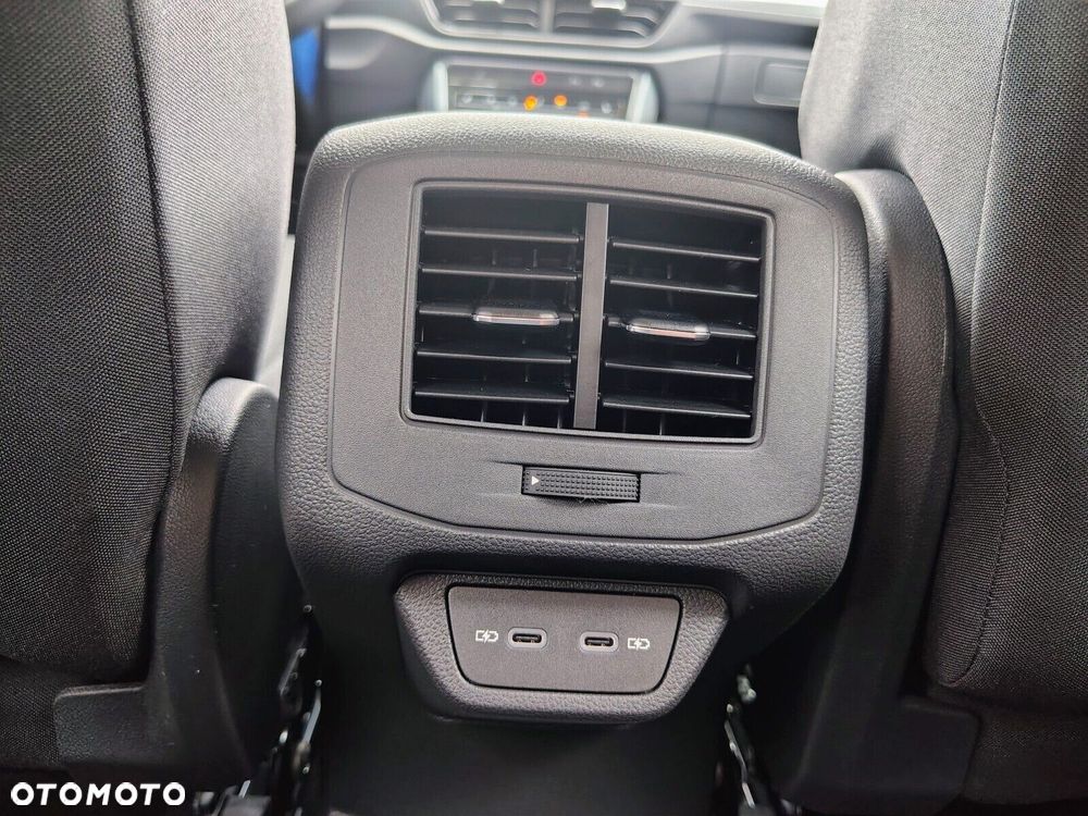 Volkswagen T-Roc - 22