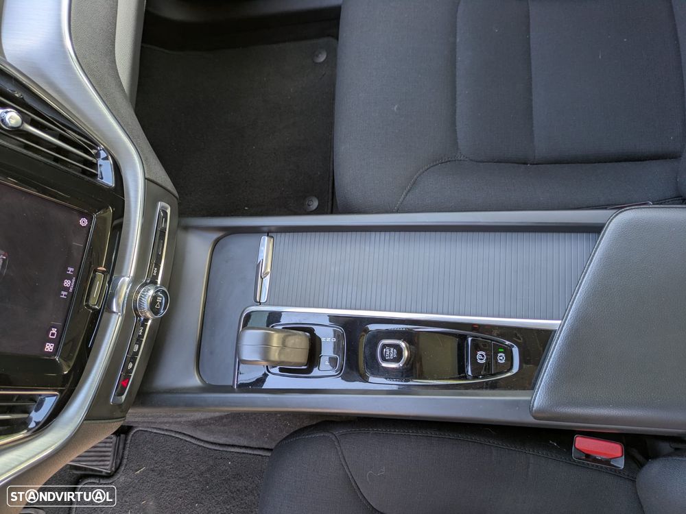 Volvo XC 60 2.0 T6 PHEV Inscription AWD - 57