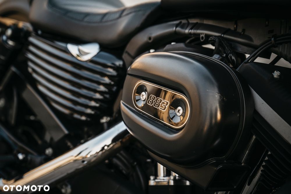 Harley-Davidson Sportster Iron 883 - 4