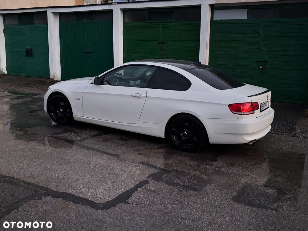 BMW Seria 3 320i - 10