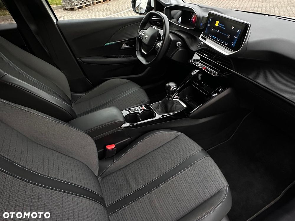 Peugeot 208 PureTech 100 Allure Pack - 18