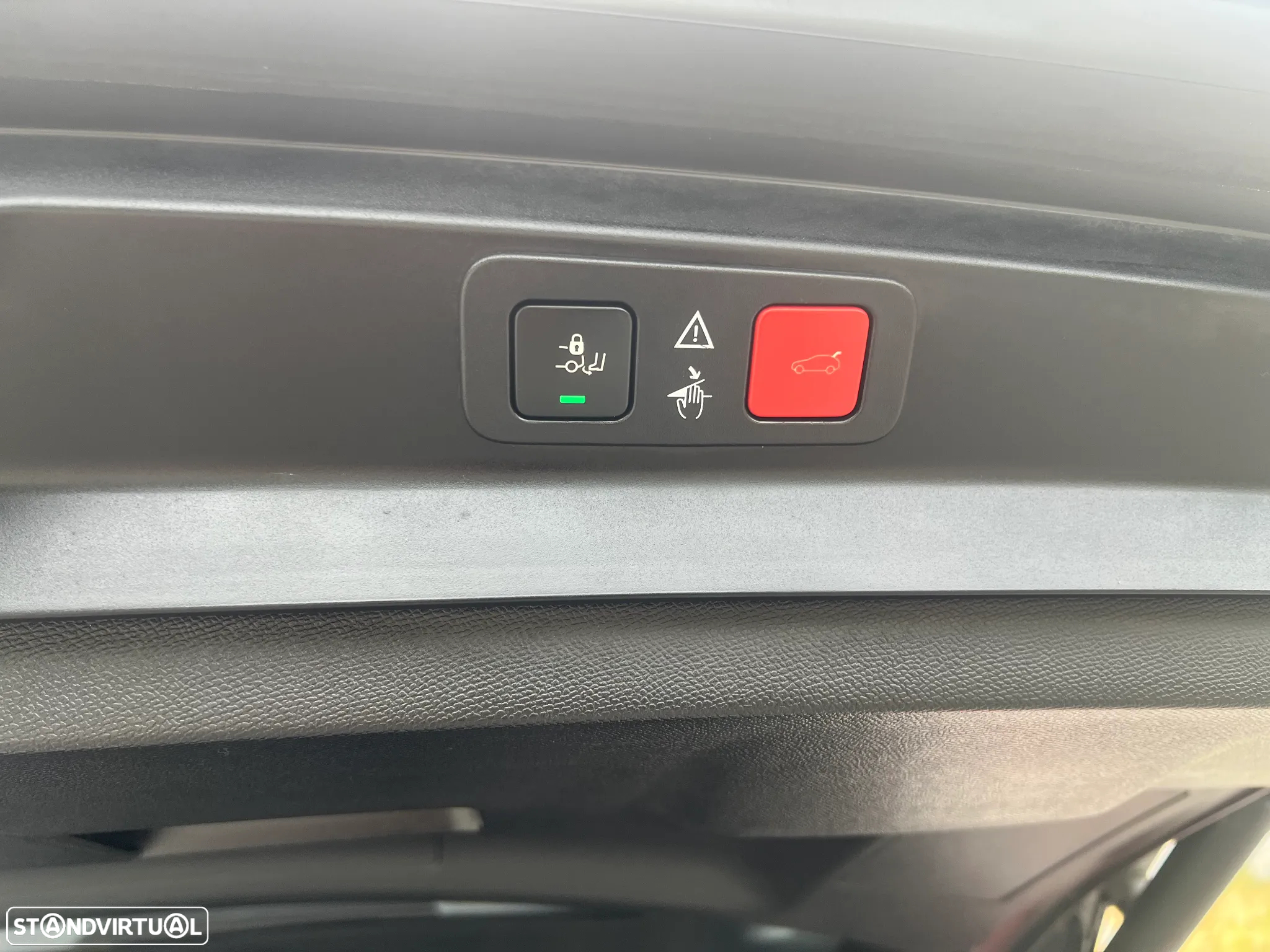 Peugeot 5008 1.5 BlueHDi GT Line J19 EAT8 - 34