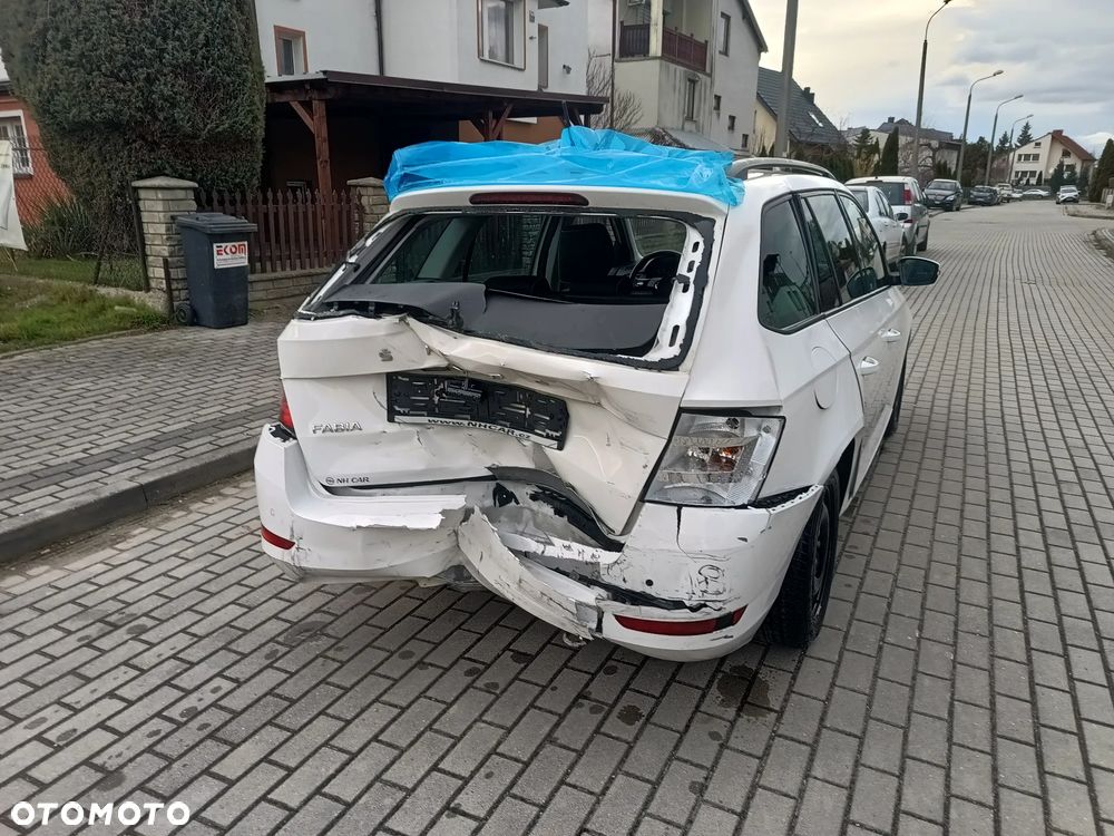 Skoda Fabia 1.0 TSI Ambition Plus - 9