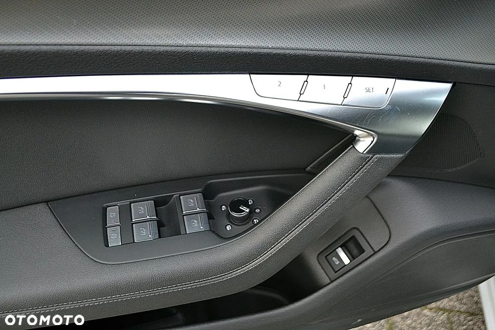 Audi A6 Avant 2.0 TDI Ultra DPF S tronic - 15