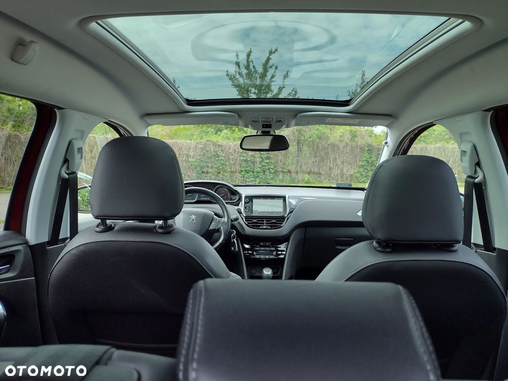 Peugeot 2008 1.2 PureTech Allure S&S EAT8 - 7