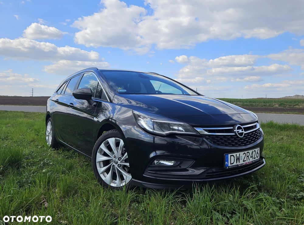 Opel Astra 1.6 CDTI Enjoy - 1