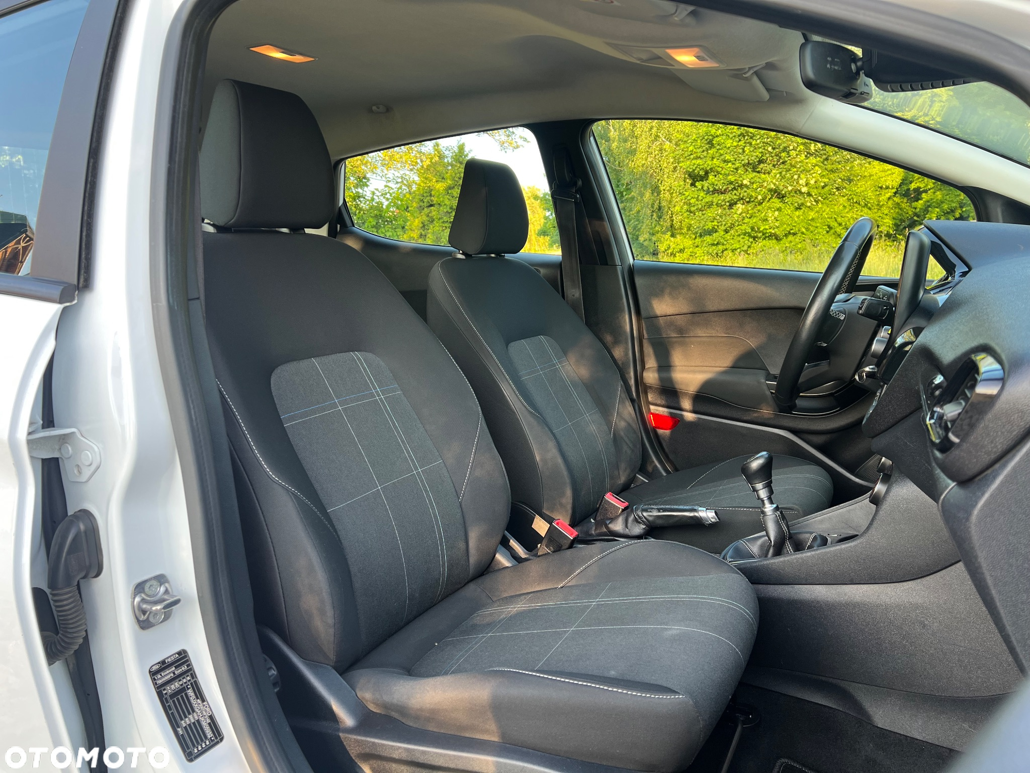 Ford Fiesta 1.0 EcoBoost S&S COOL&CONNECT - 16