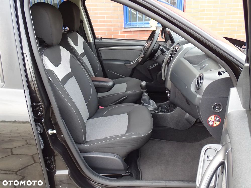 Dacia Duster 1.2 TCe Celebration - 9