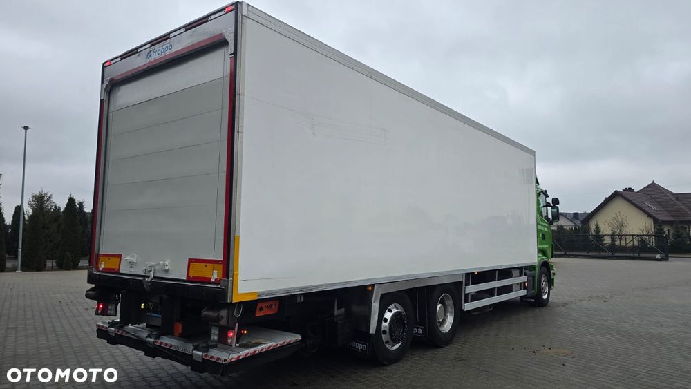 Scania R400 Euro 5 6x2 kontener izoterma 22 palety winda import NL! niski przebieg! super stan! - 33