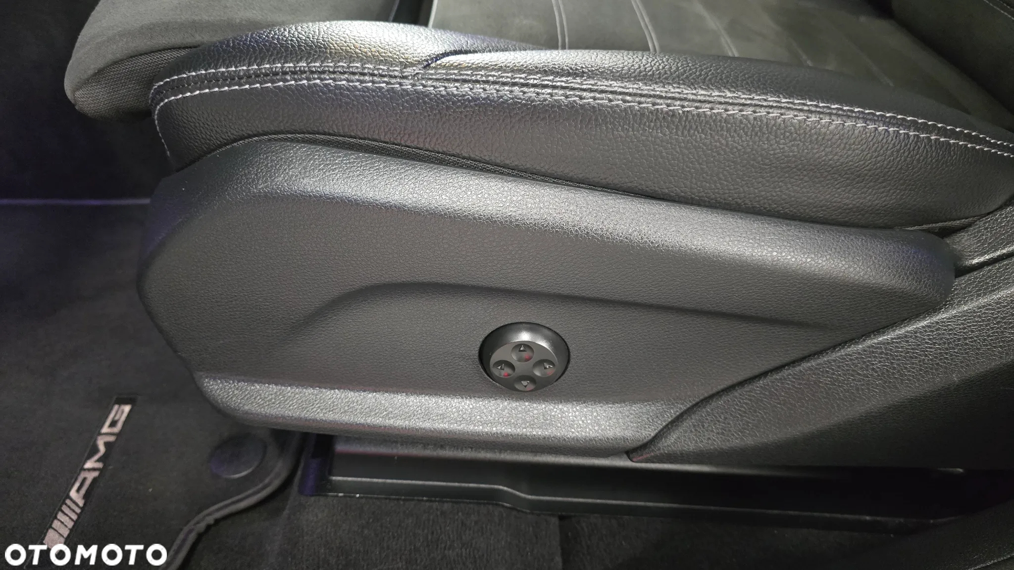 Mercedes-Benz GLC 300 de 4Matic 9G-TRONIC AMG Line Plus - 17