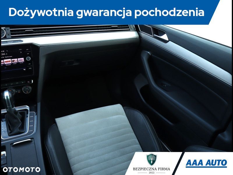 Volkswagen Passat - 9