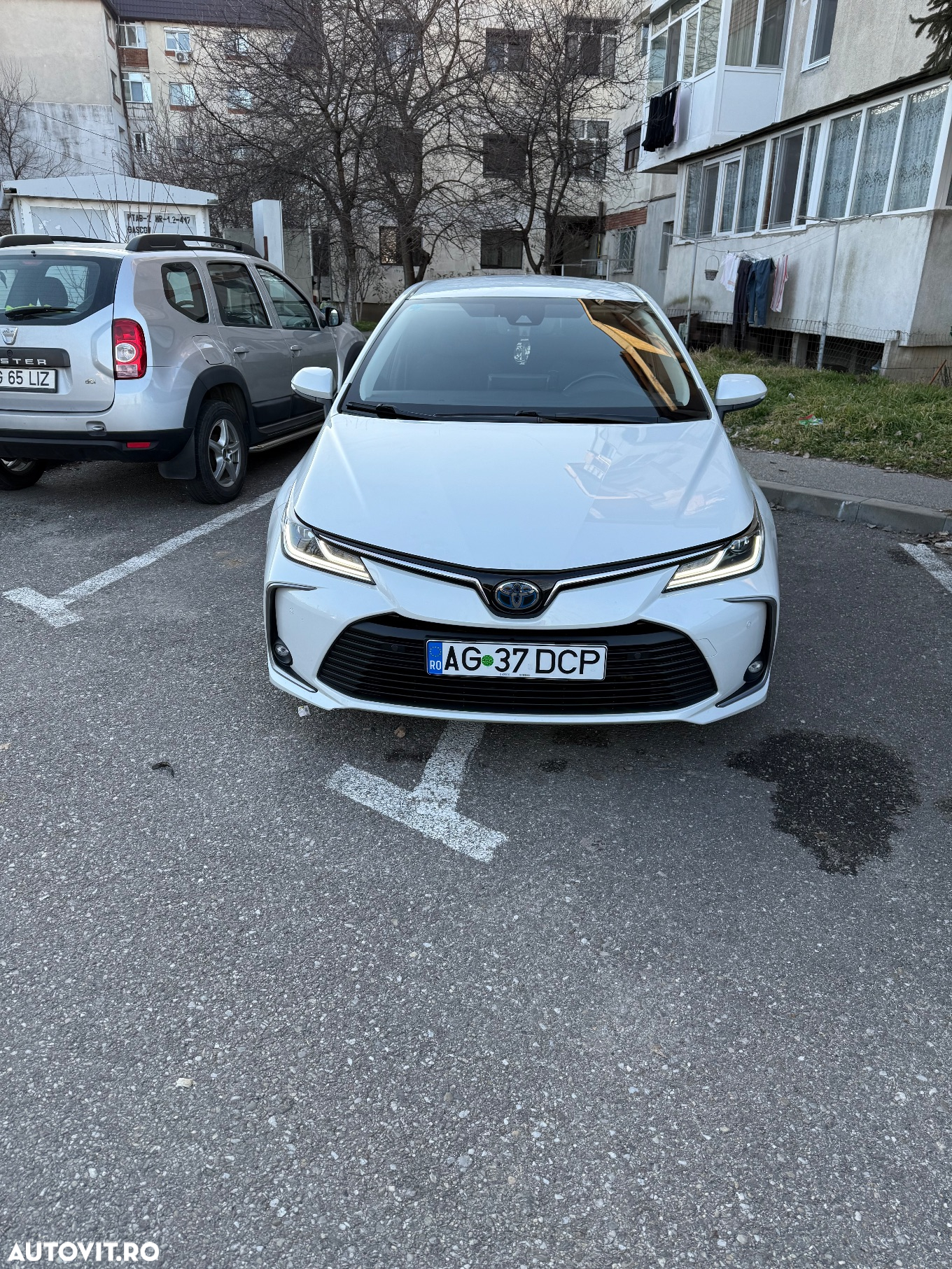 Toyota Corolla 1.8 HSD Dynamic Bi-tone - 2