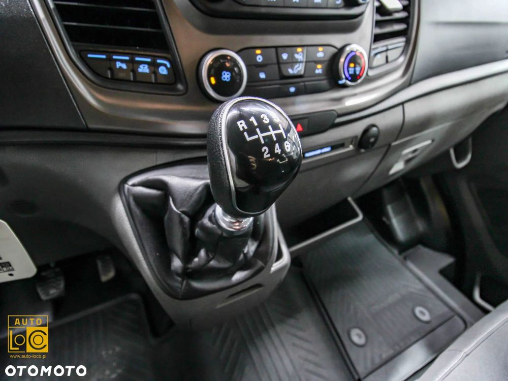 Ford TRANSIT BRYGADÓWKA 6 OSÓB - 18