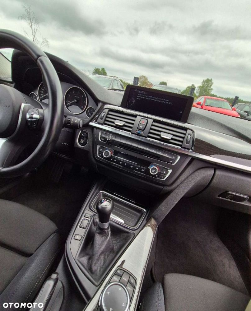 BMW Seria 3 - 12