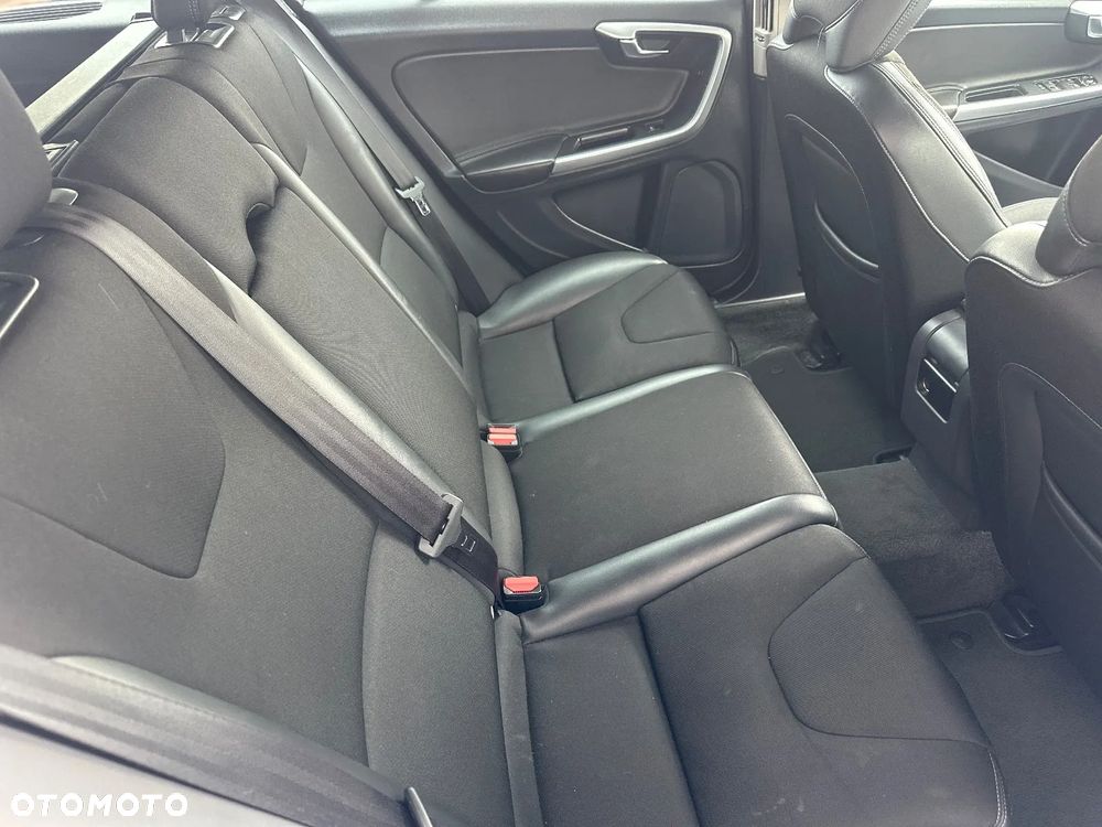 Volvo V60 - 26