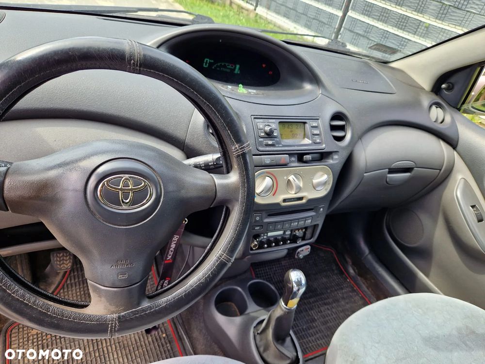 Toyota Yaris 1.4 D-4D Sol - 9