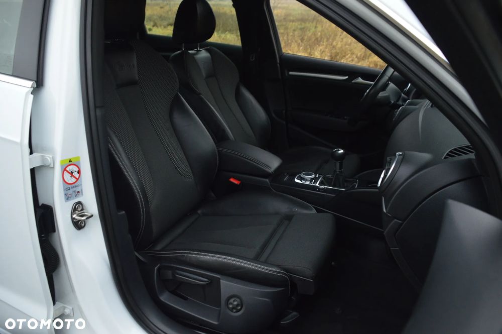 Audi A3 Sportback - 32