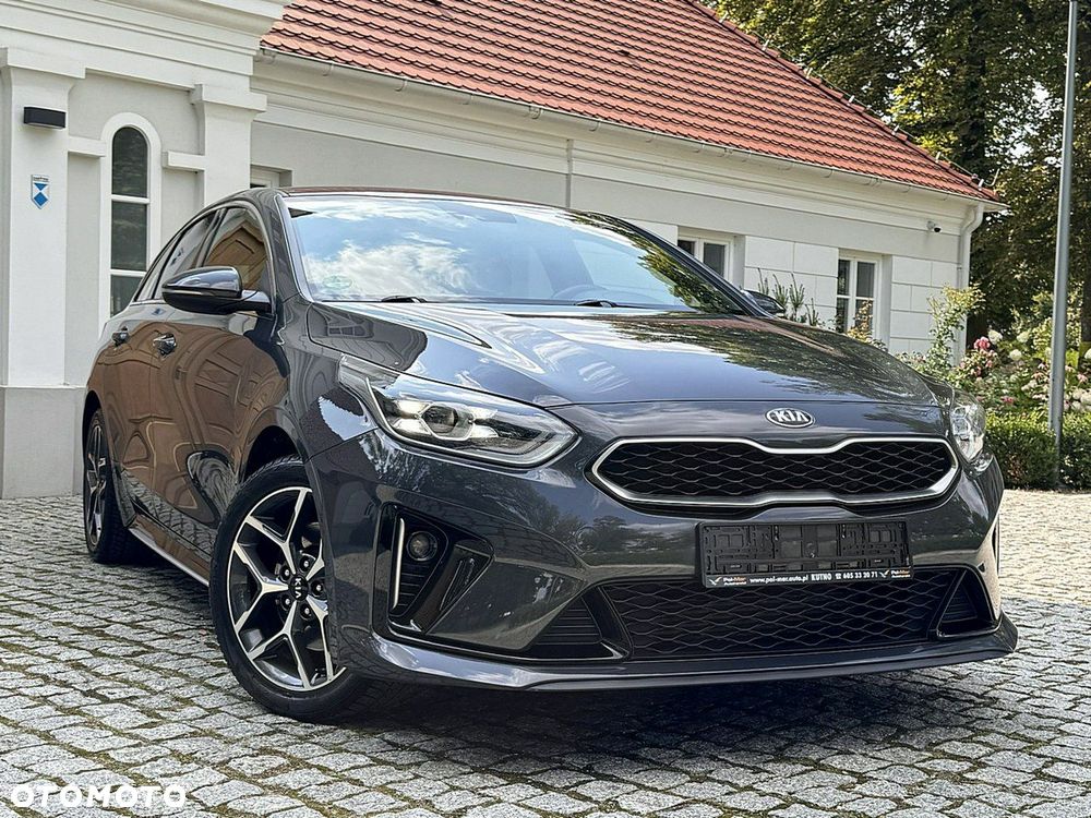 Kia ProCeed - 10