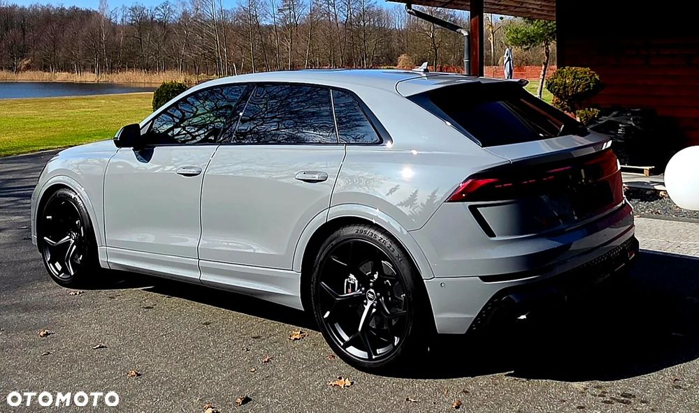 Audi RS Q8 - 4