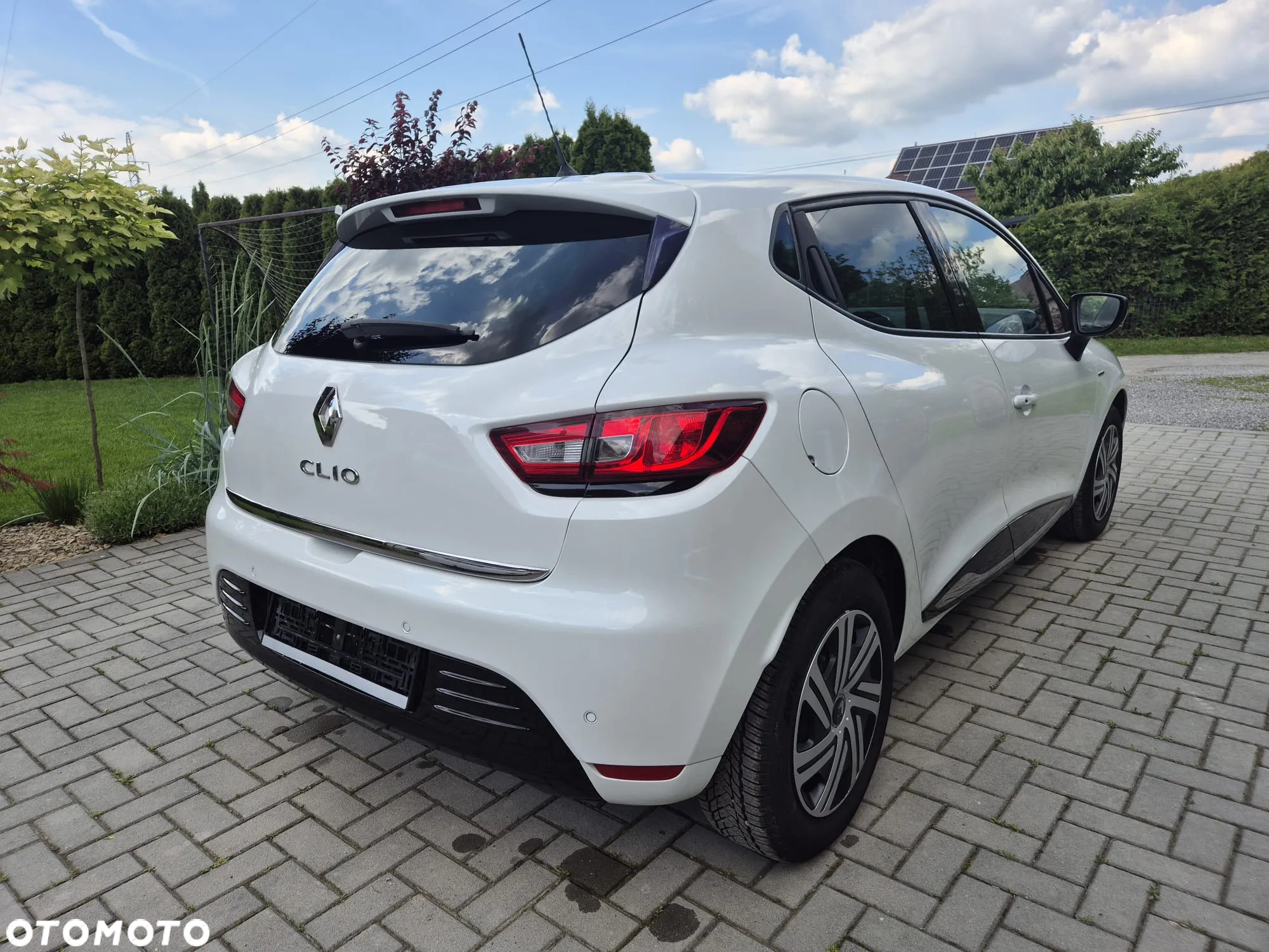 Renault Clio 1.2 16V 75 LIMITED - 3
