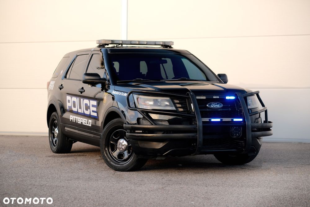 Ford Explorer - 3