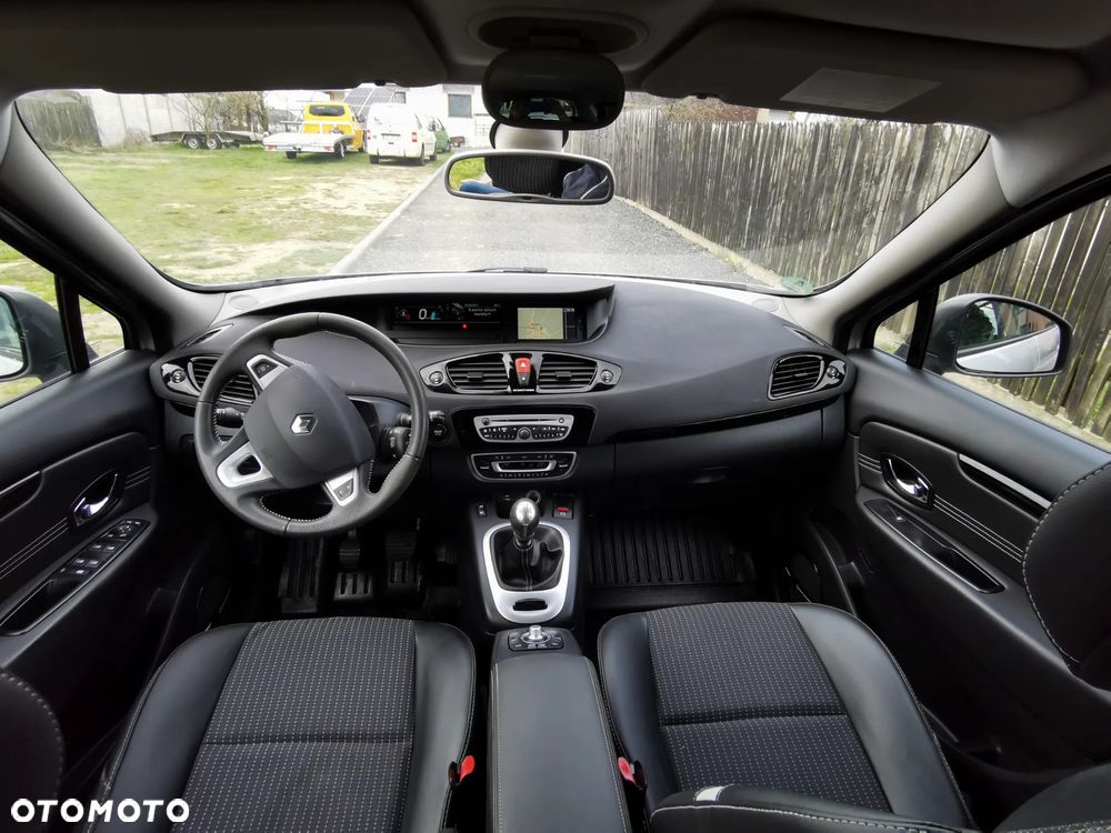 Renault Scenic 1.9 dCi Confort Privilege - 11