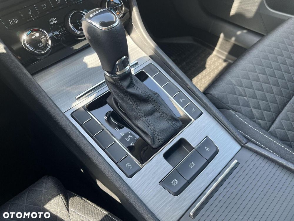 Skoda Superb 1.5 TSI Ambition DSG - 22