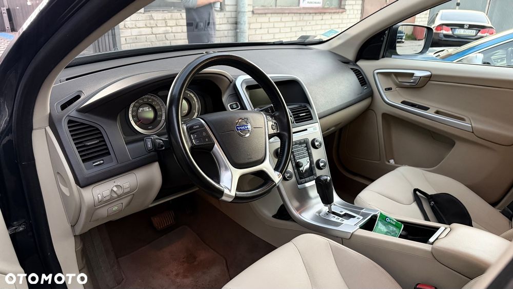 Volvo XC 60 - 18