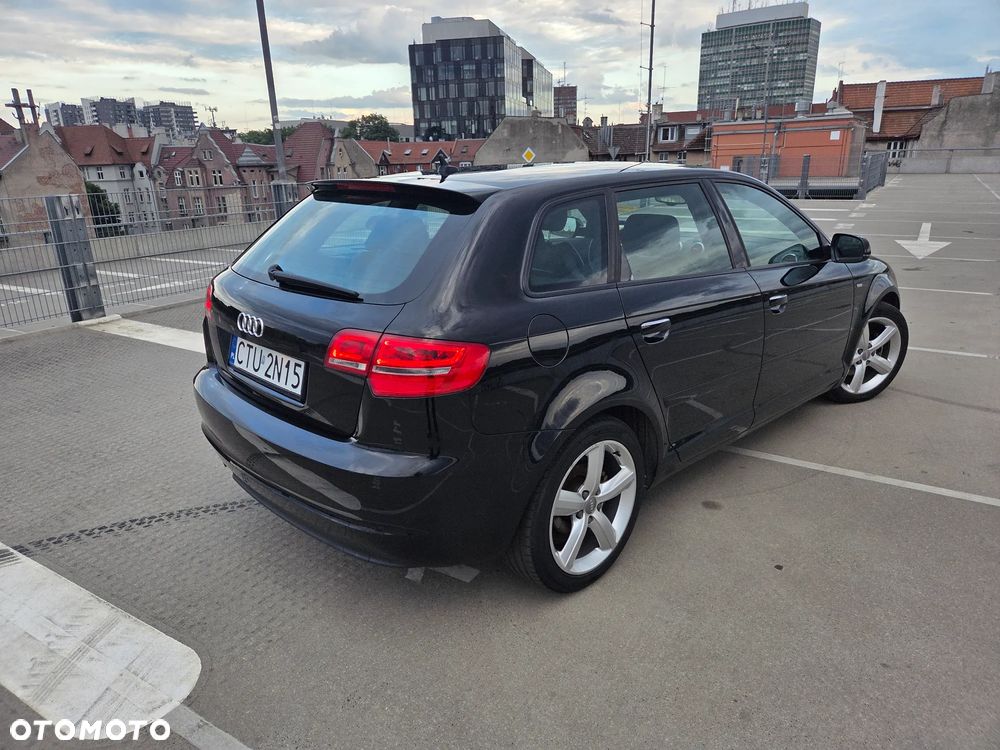 Audi A3 Sportback 2.0 TDI DPF S line Sportpaket plus - 5
