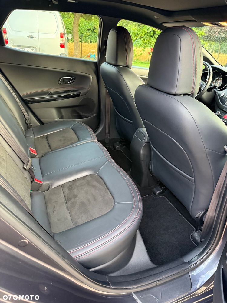 Kia Ceed 1.6 T-GDI GT - 11