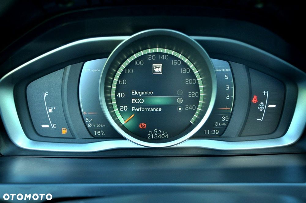 Volvo V60 D3 Drive-E Summum - 28