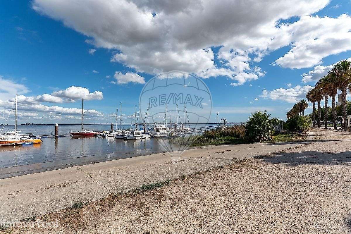 Moradia T5 para venda - Grande imagem: 2/8