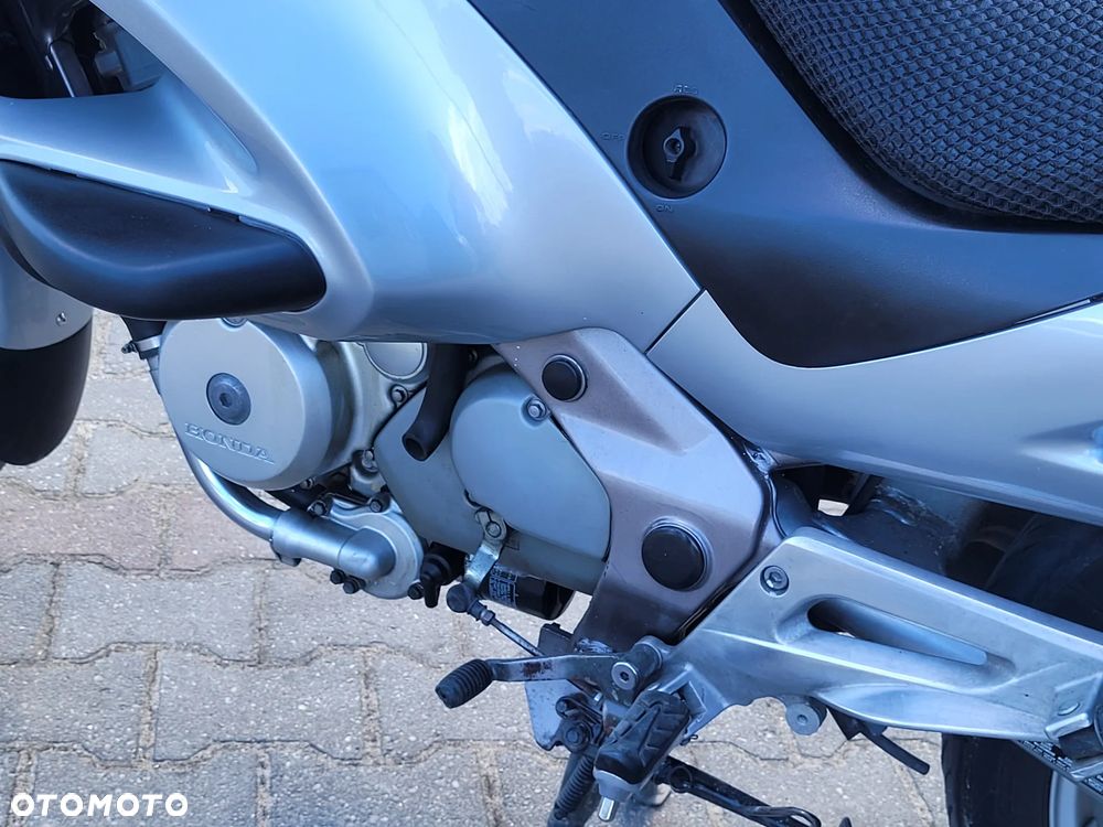 Honda Deauville - 20