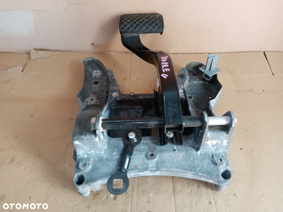 Pedał hamulca automat VW Touareg 7L0723031F - 2